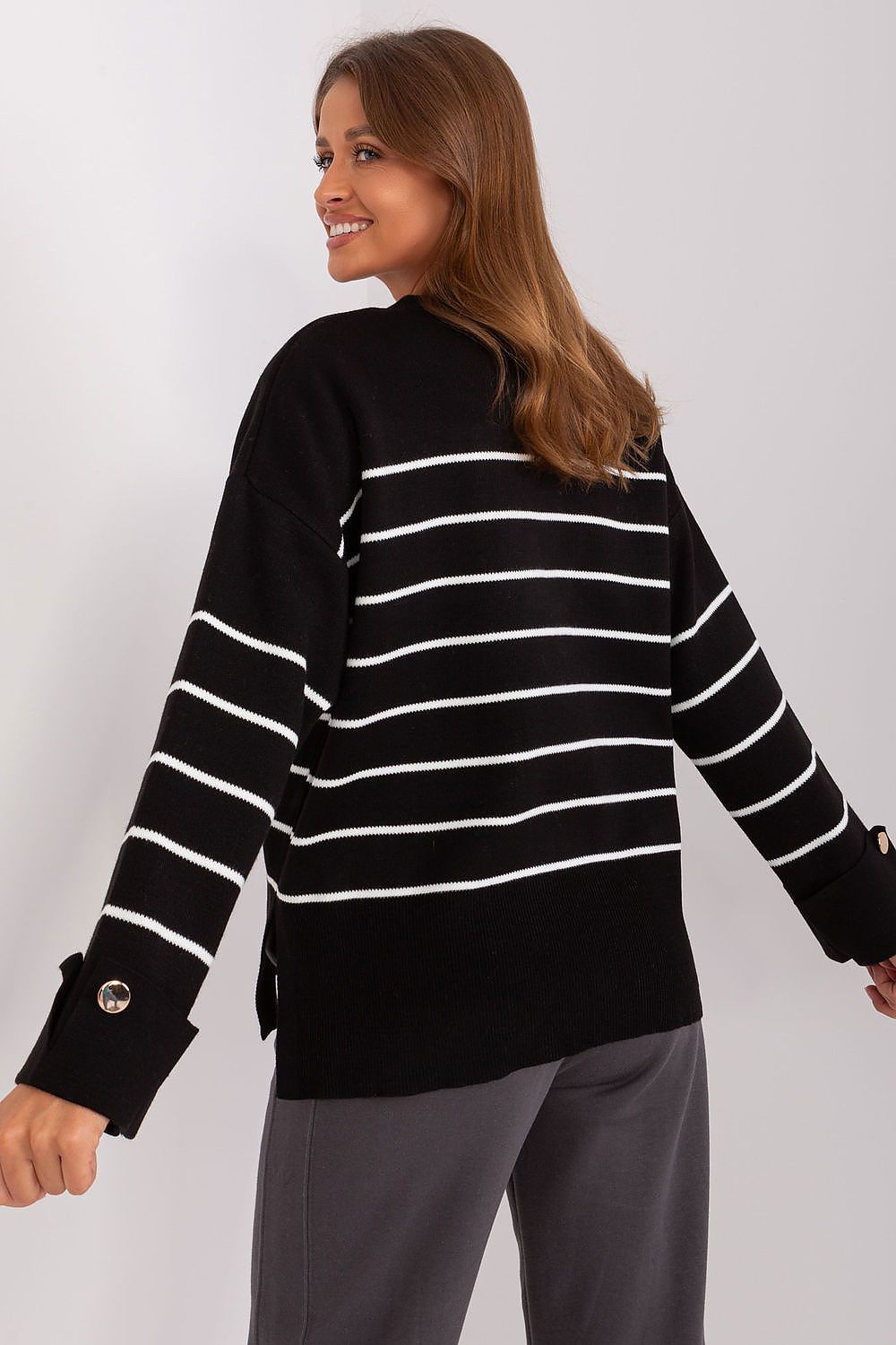 Jumper mudel 187499 Tehasehind