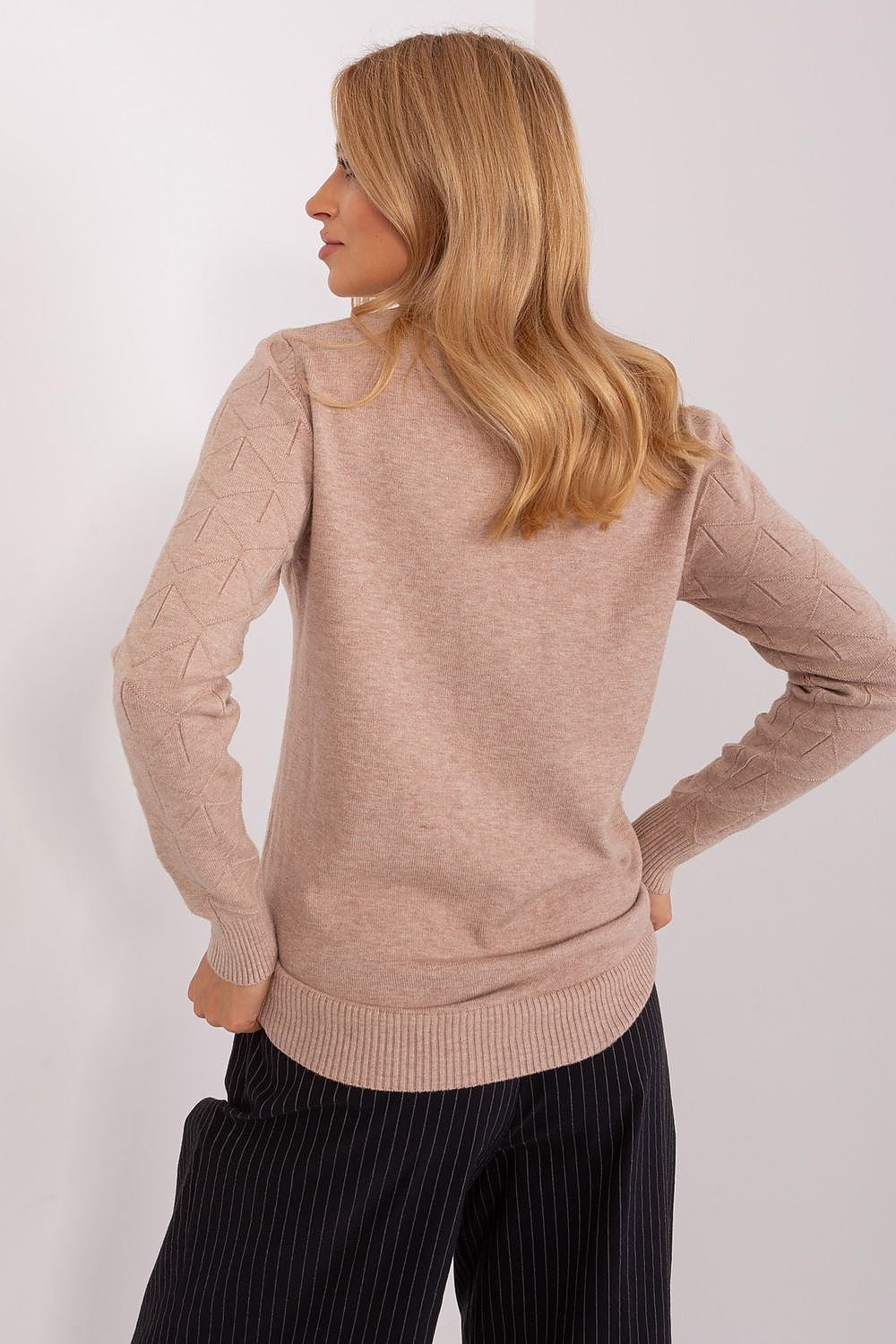 Jumper model 187554 AT