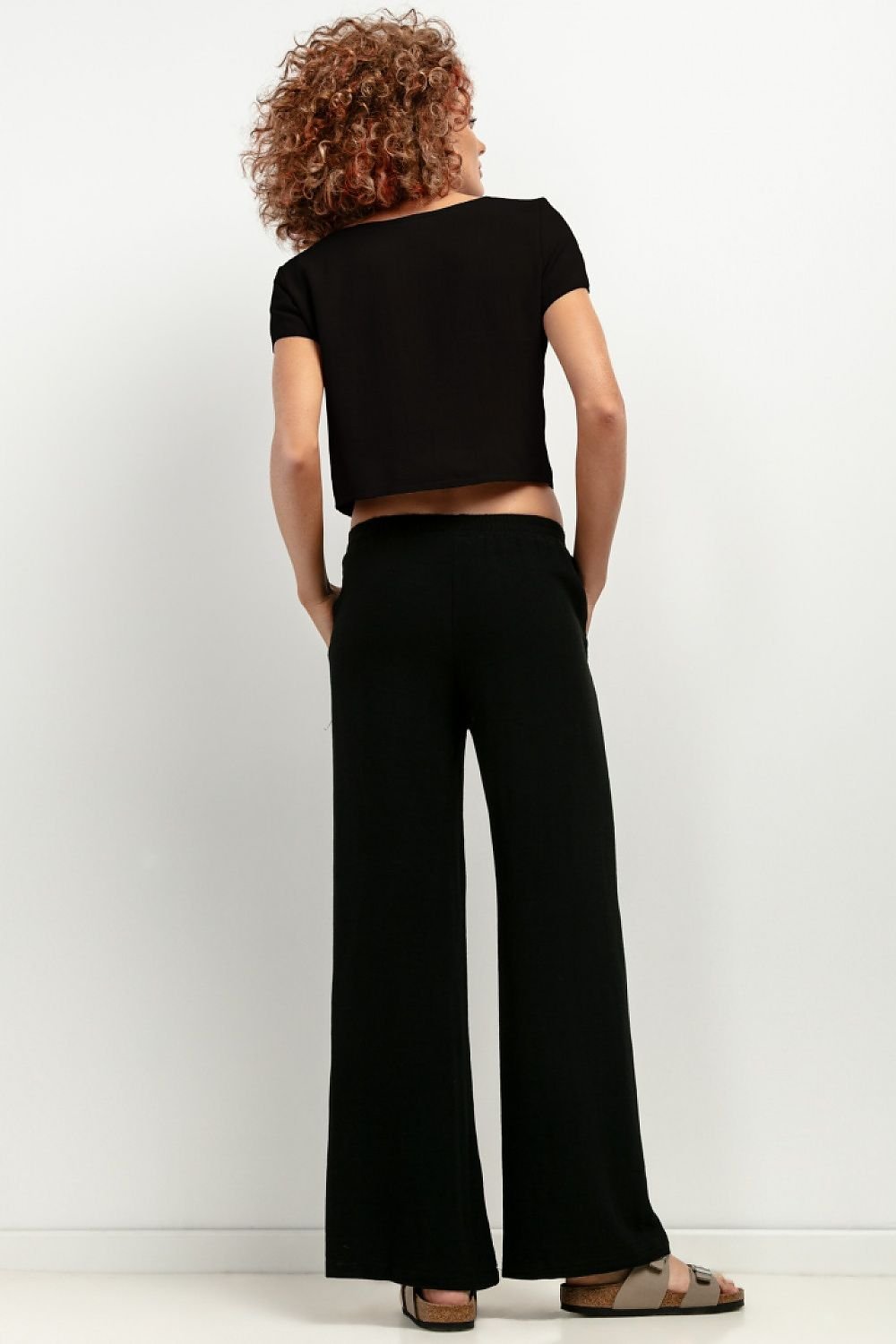 Women trousers model 198553