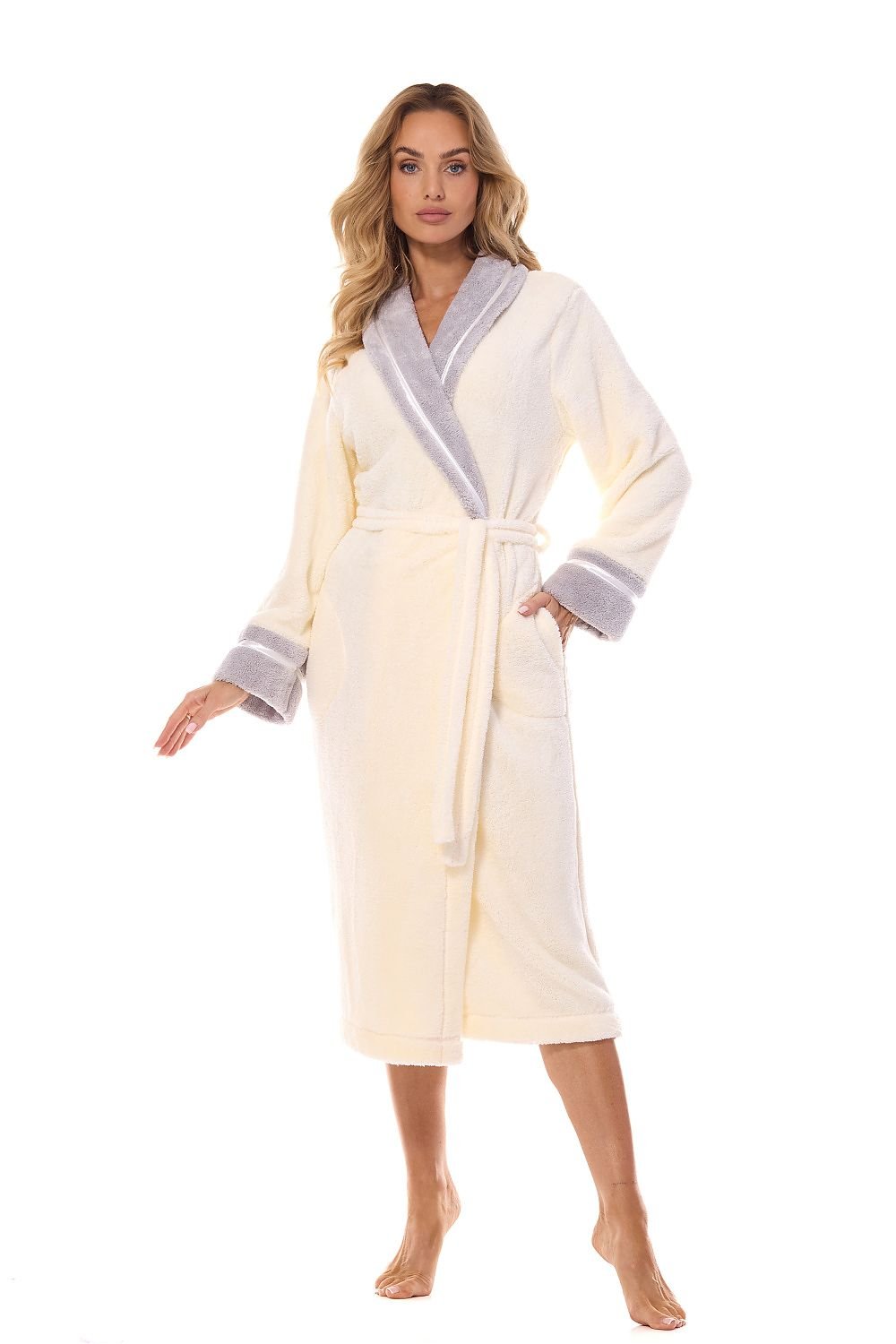 Bathrobe model 199364