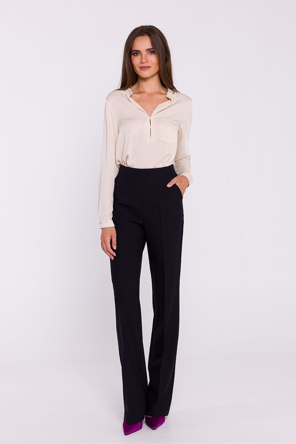 Women trousers model 200374