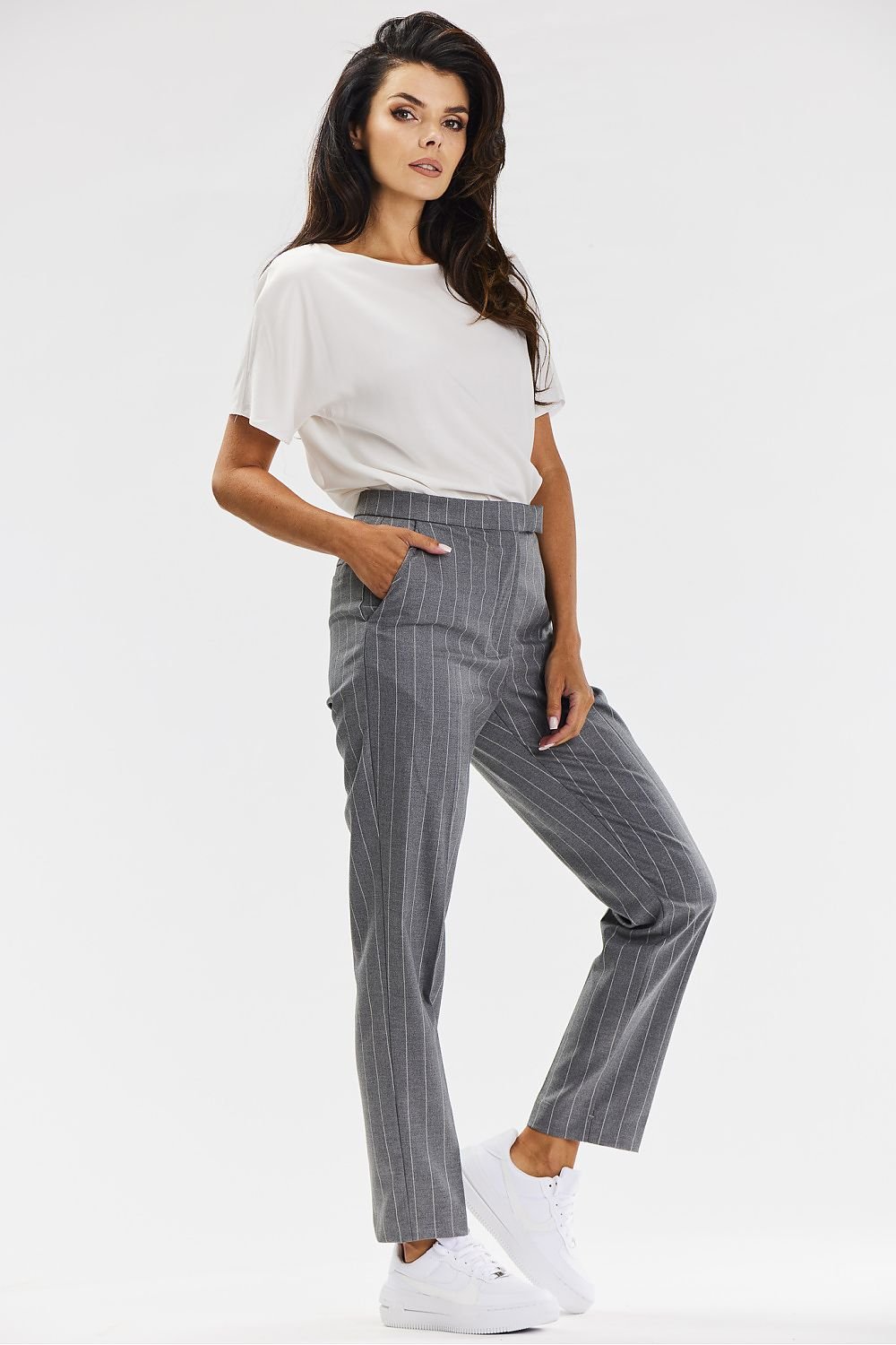 Women trousers model 200563