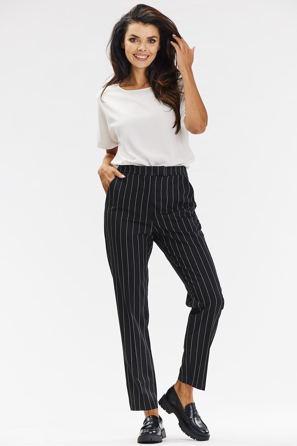 Women trousers model 200563