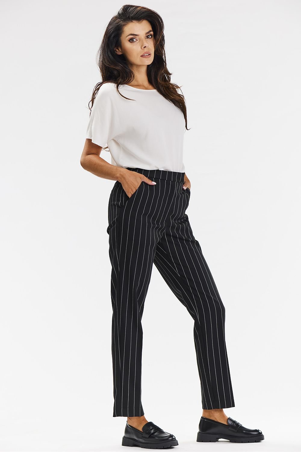 Women trousers model 200563