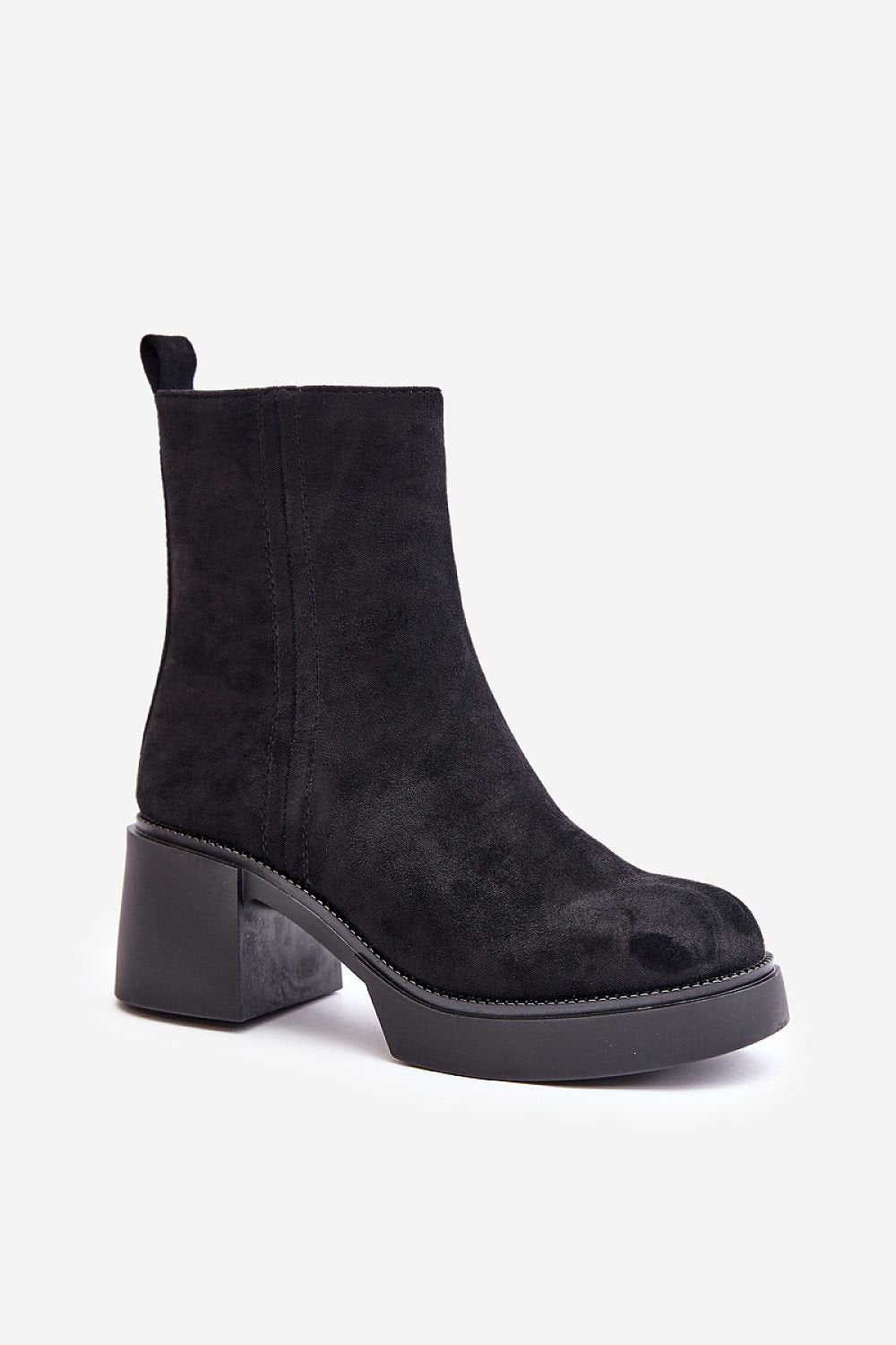 Heel boots model 201542