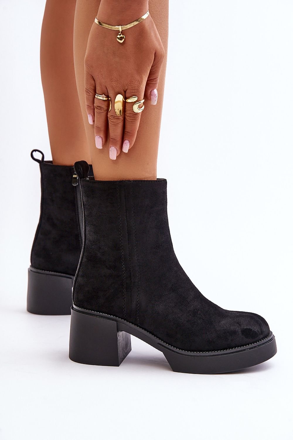 Heel boots model 201542