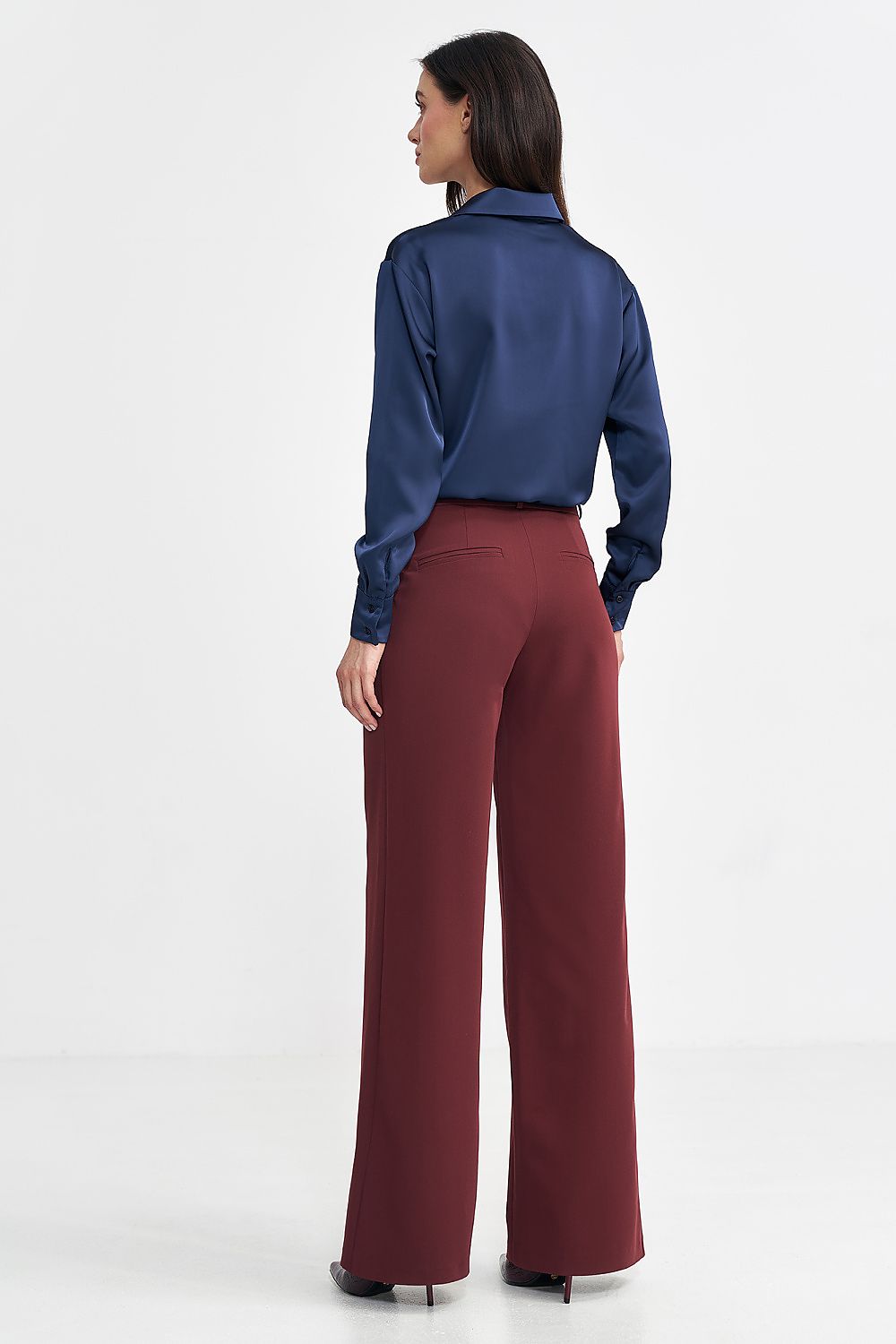 Trousers model 202476