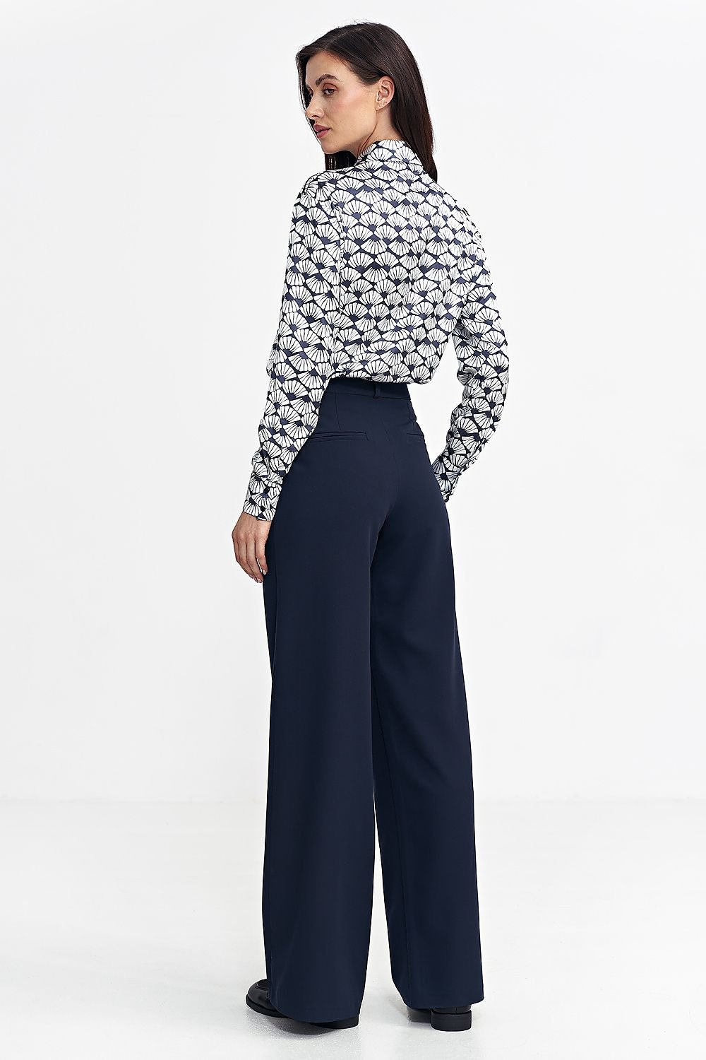 Trousers model 202476