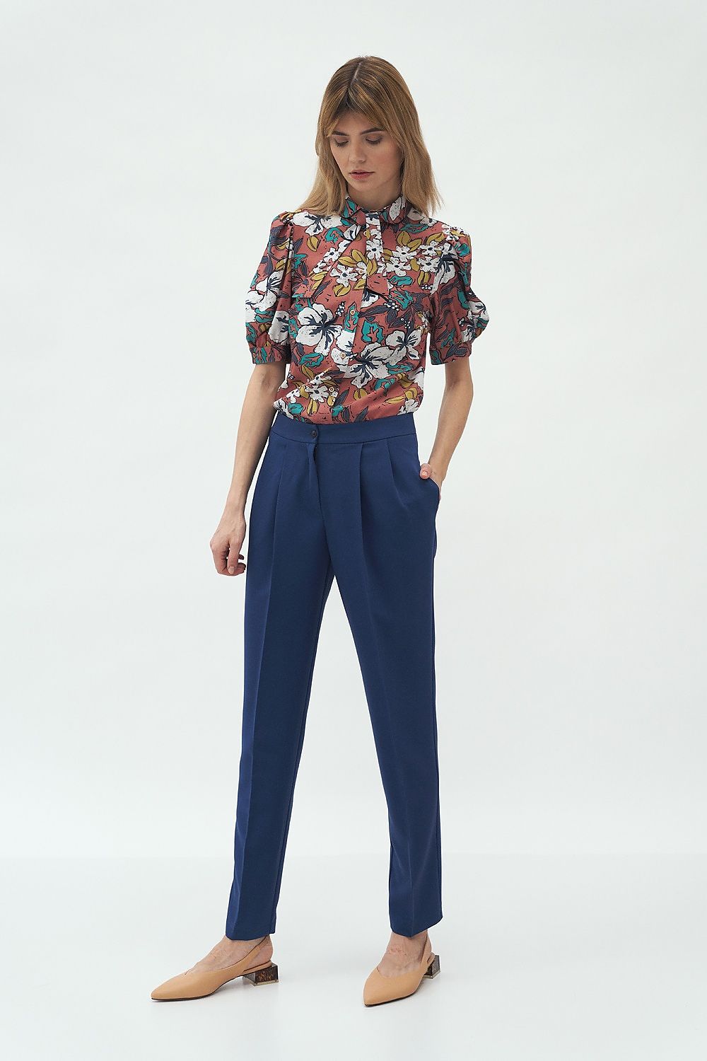 Women trousers model 152541 Nife