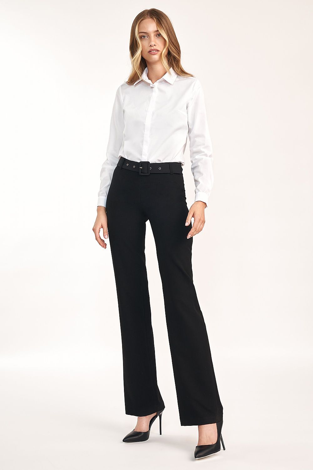 Women trousers model 158332 Nife