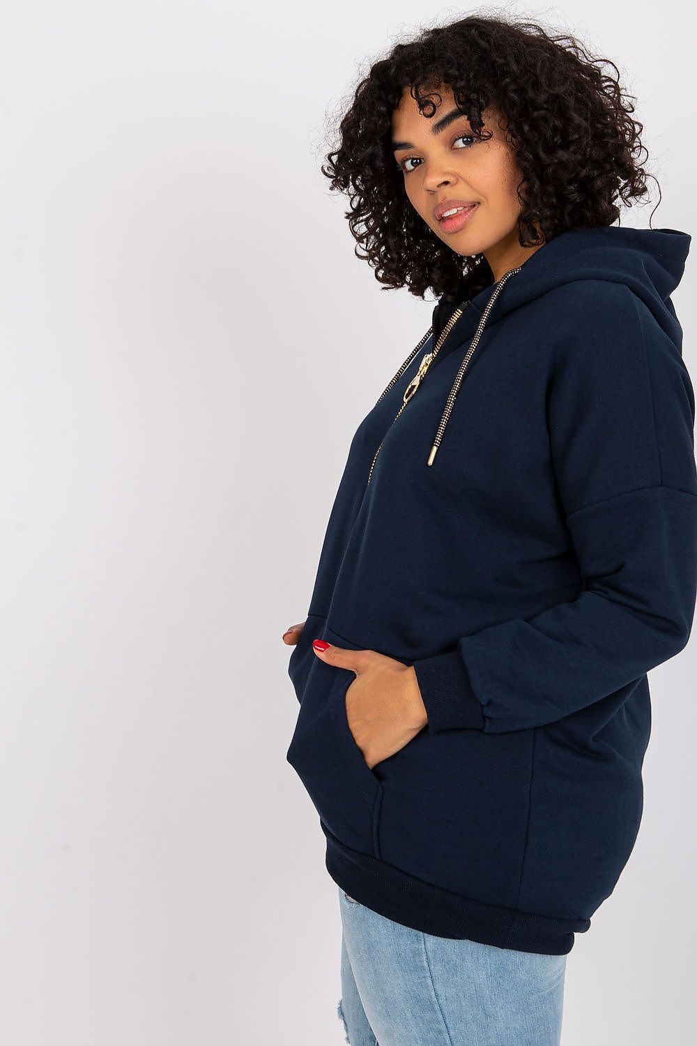 Sweatshirt model 163020 Relevance