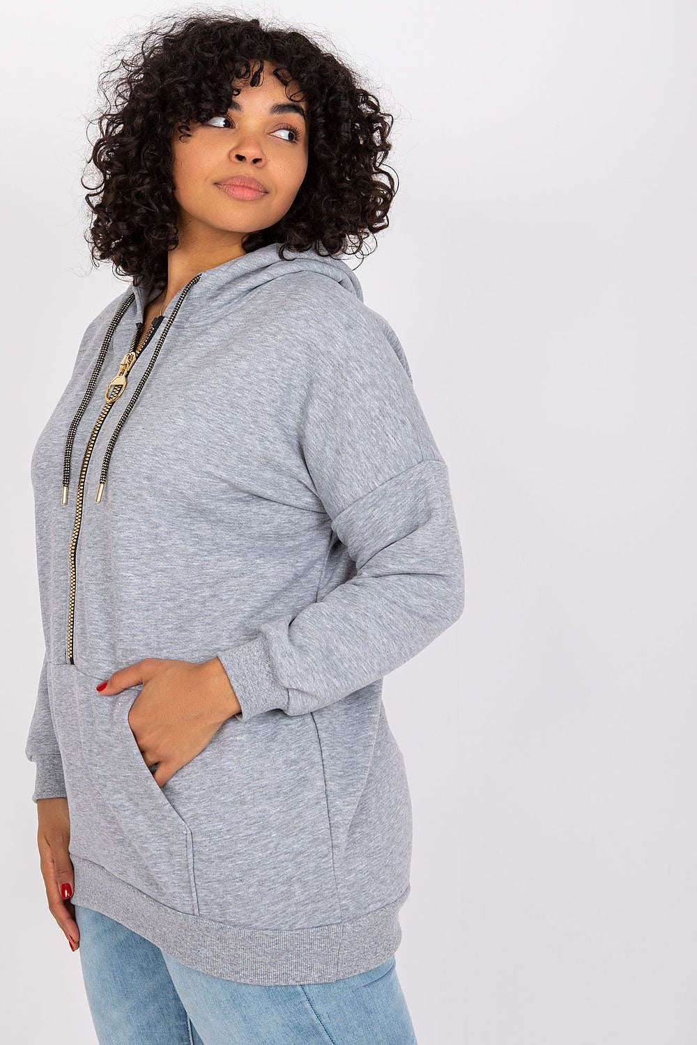 Sweatshirt model 163020 Relevance