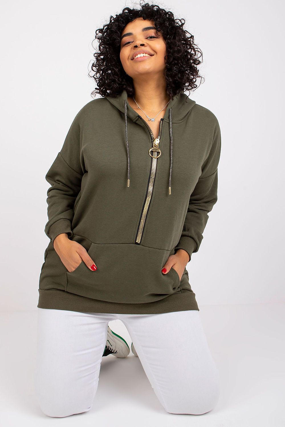 Sweatshirt model 163020 Relevance