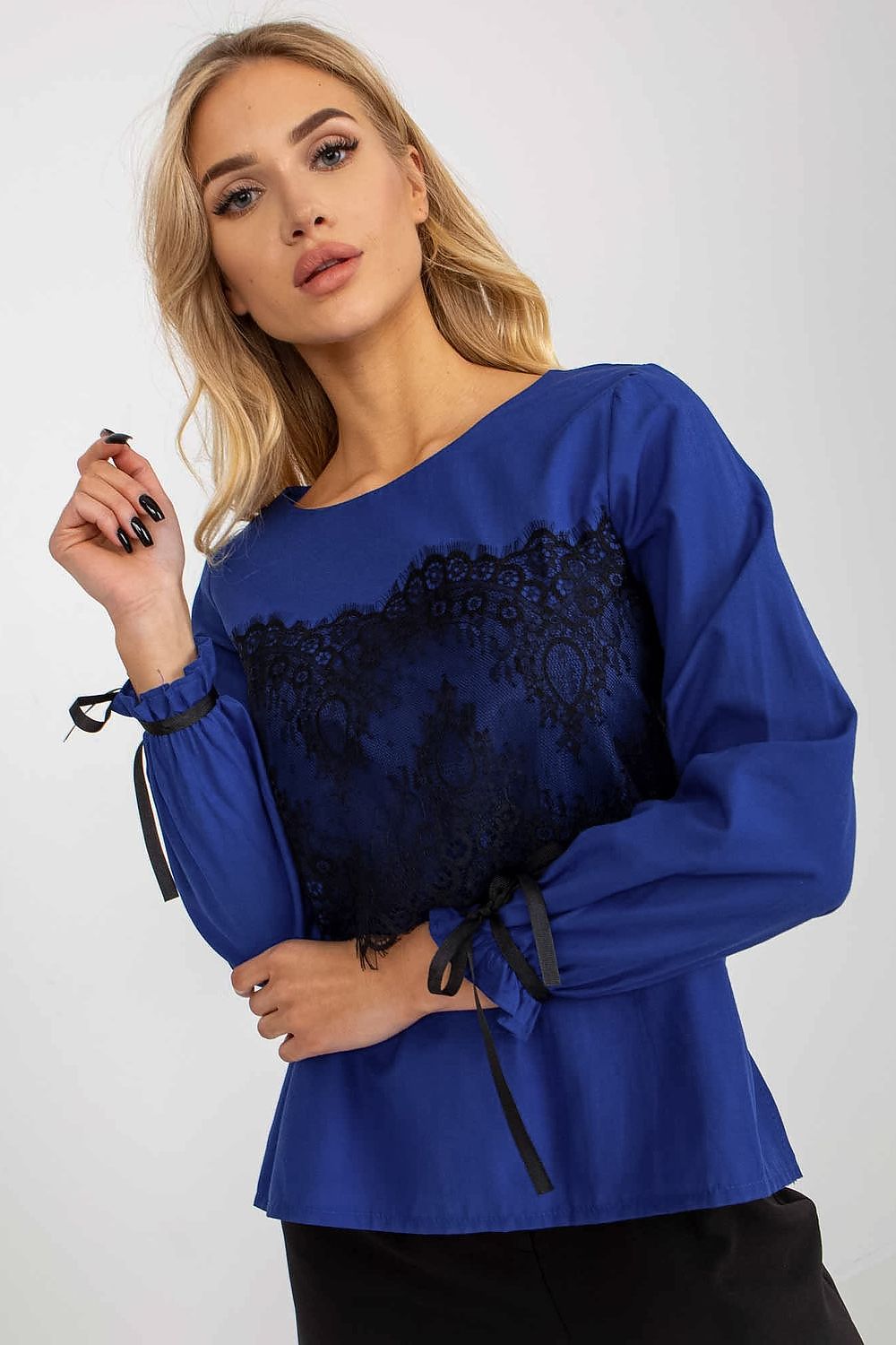 Blouse model 174949 Lakerta