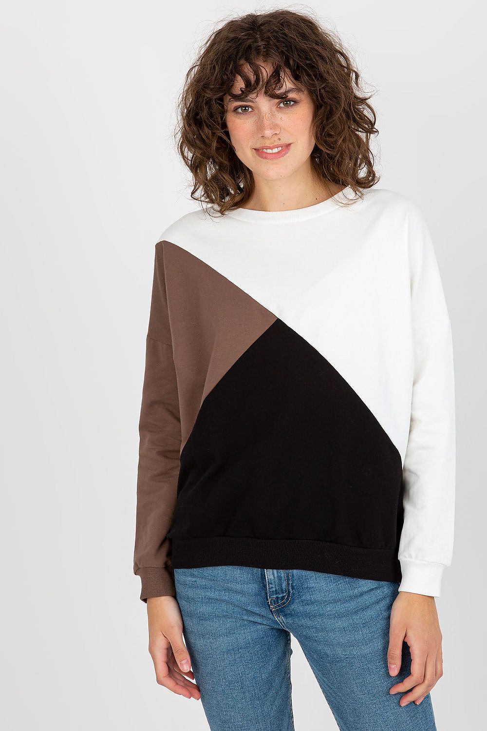 Sweatshirt model 175194 Relevance