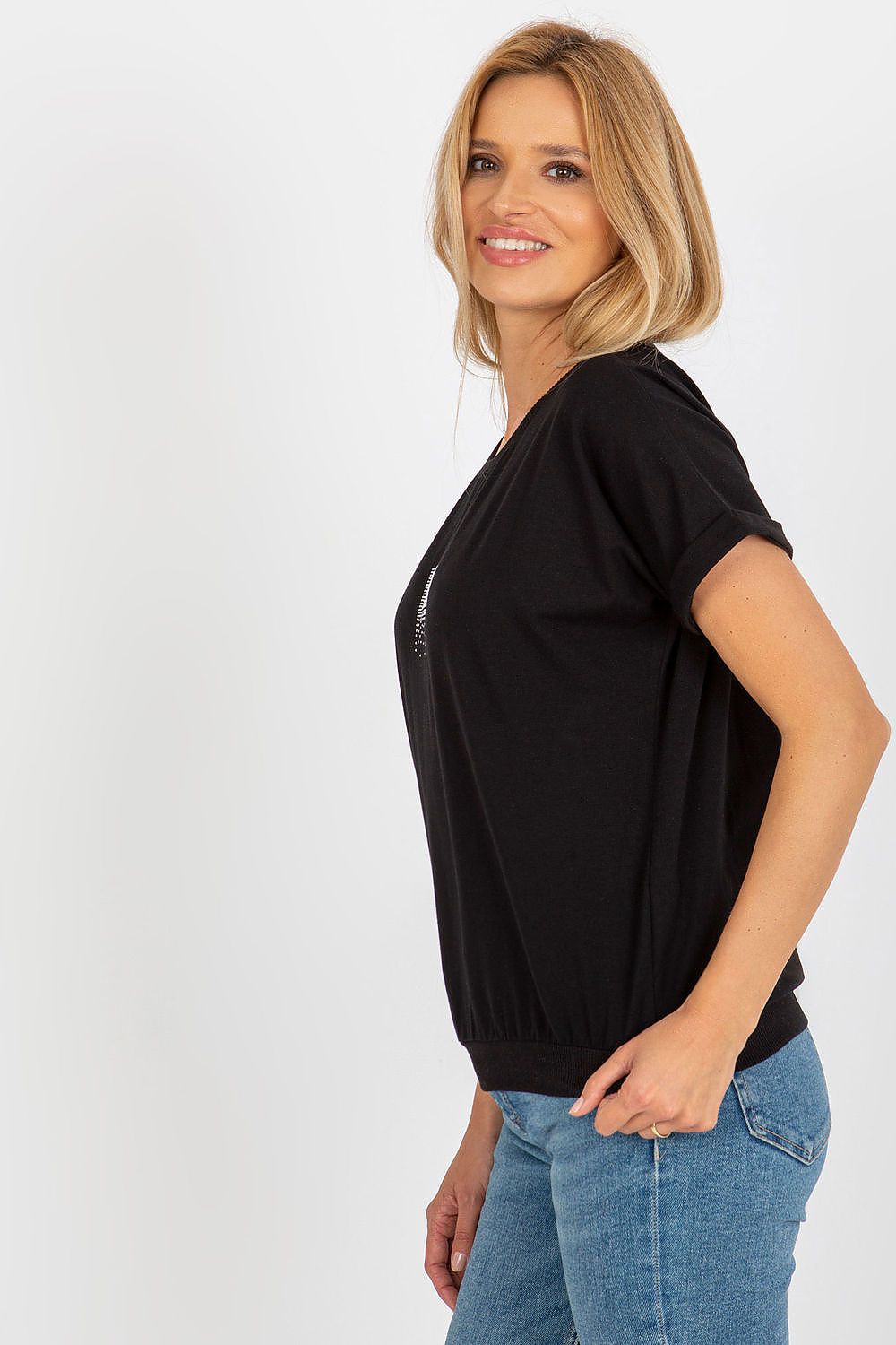 Blouse model 180962 Relevance