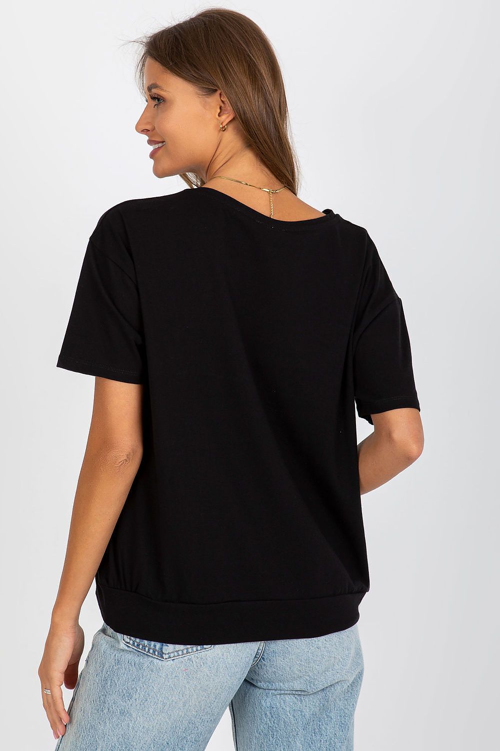 Blouse model 180968 Relevance