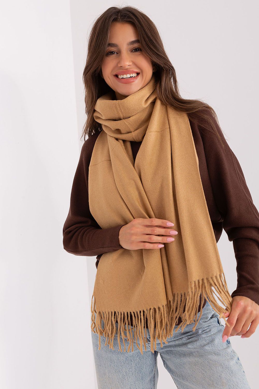 Shawl model 187617 AT