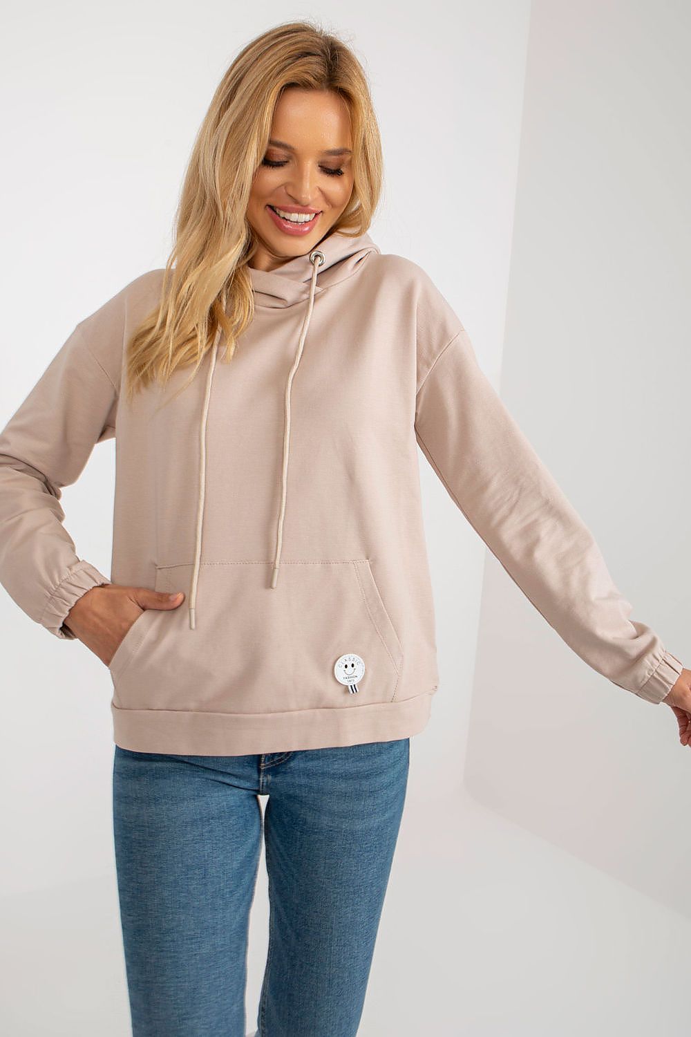 Sweatshirt model 185950 Relevance